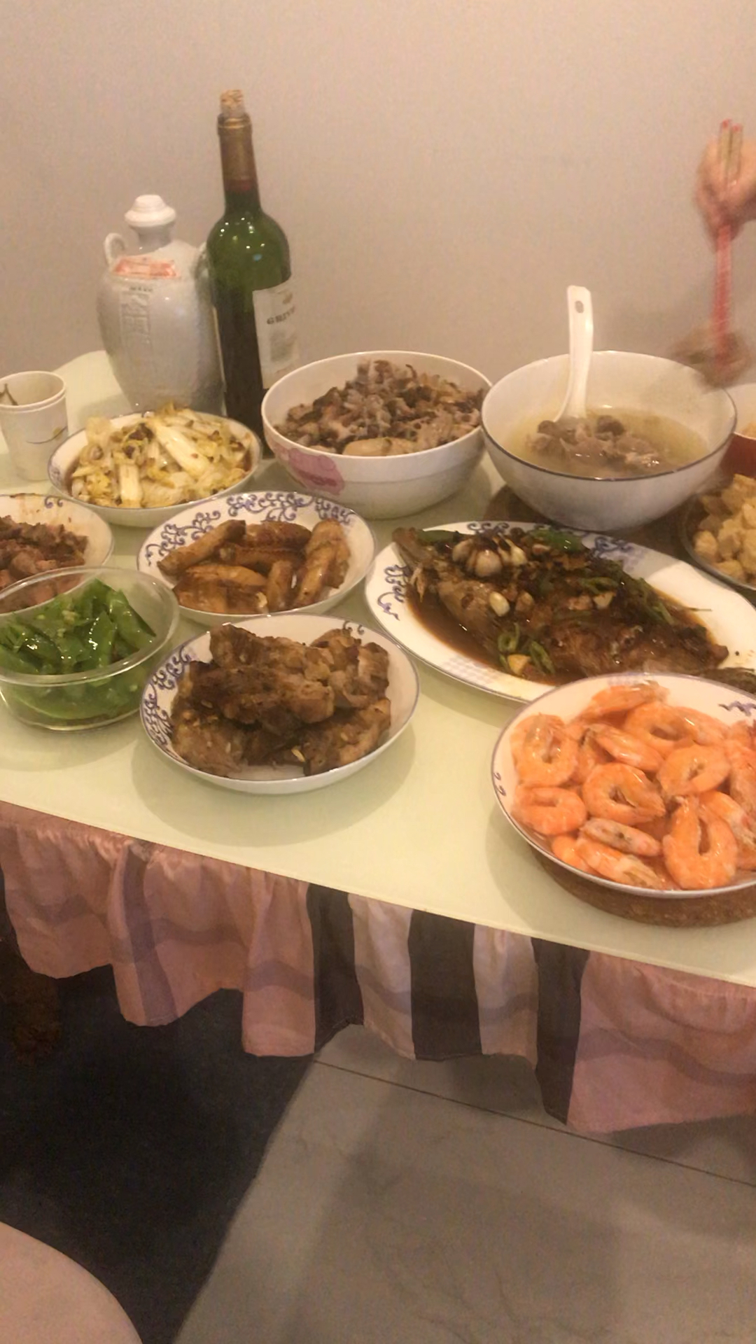 家常便饭的年夜饭胜过海鲜大餐-度小视