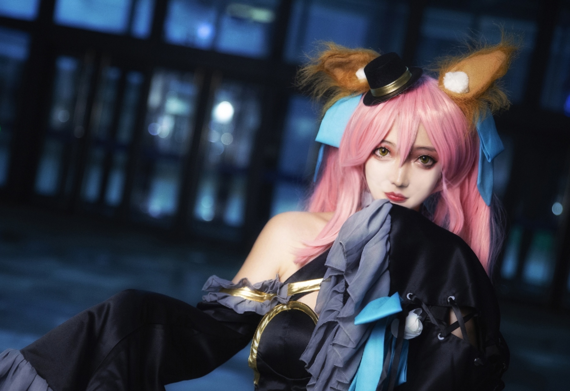 cosplay:玉藻前,我是一位漆黑的魔术师,要看我变一个魔术吗?