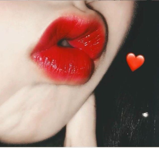 烈焰红唇,蚀骨销魂