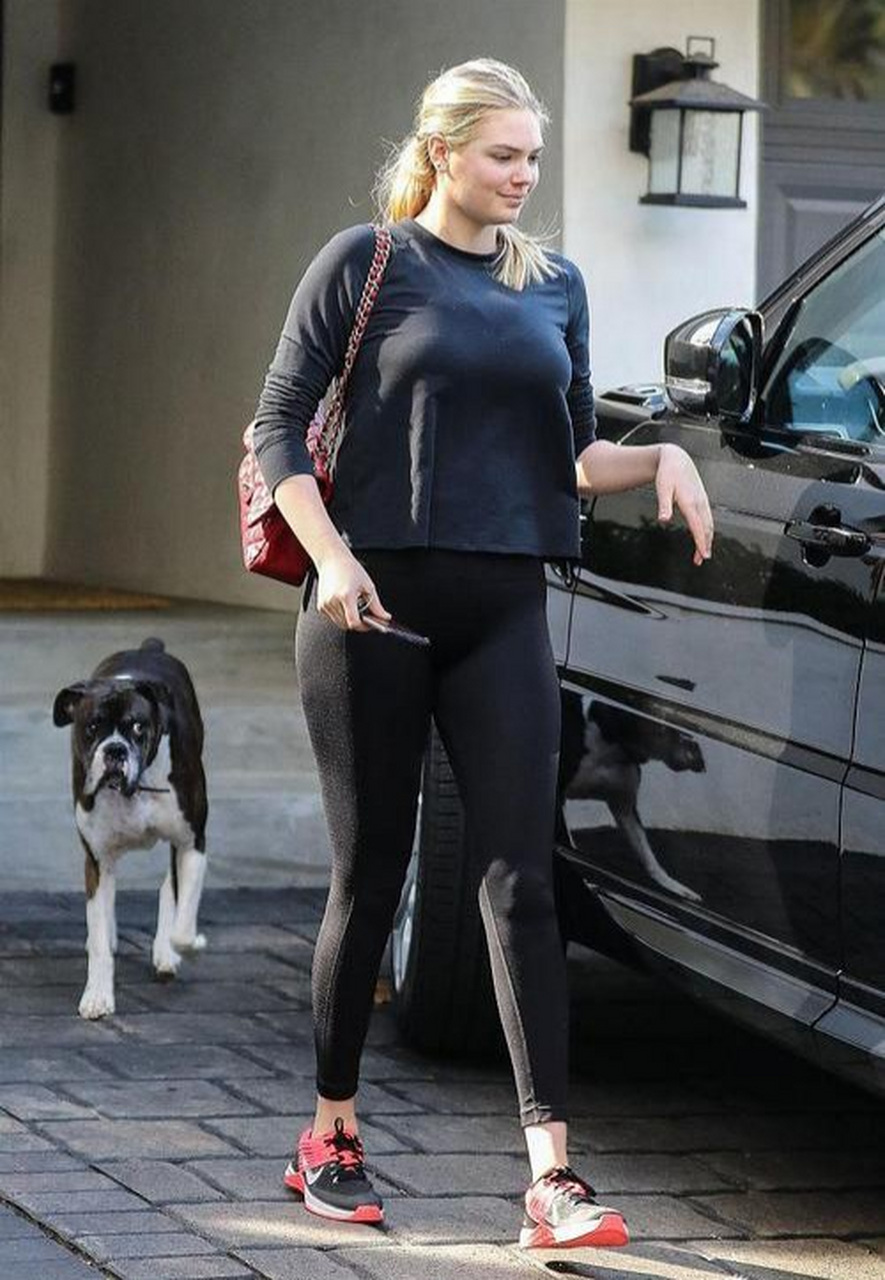 凯特·阿普顿(kate upton),1992年6月出生于美国密歇根州,美国模特