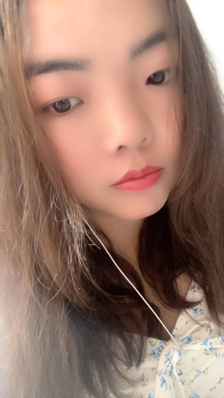 贵州女孩,九零后一个人来到东莞打工多年一无所有,没结婚没有家,我的