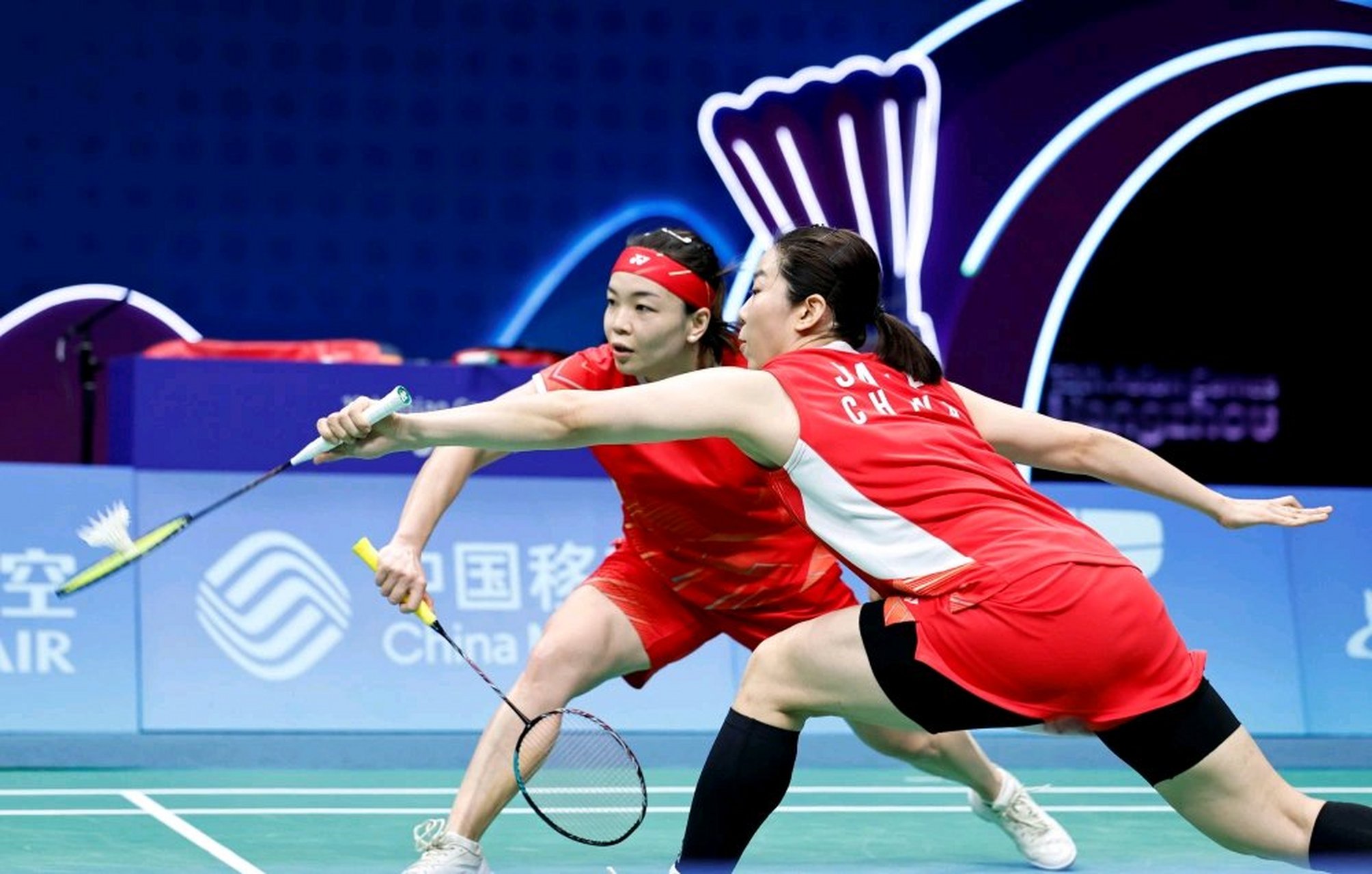 10月5日,杭州亚运会羽毛球女子双打1/4决赛展开一场较量,国羽组合