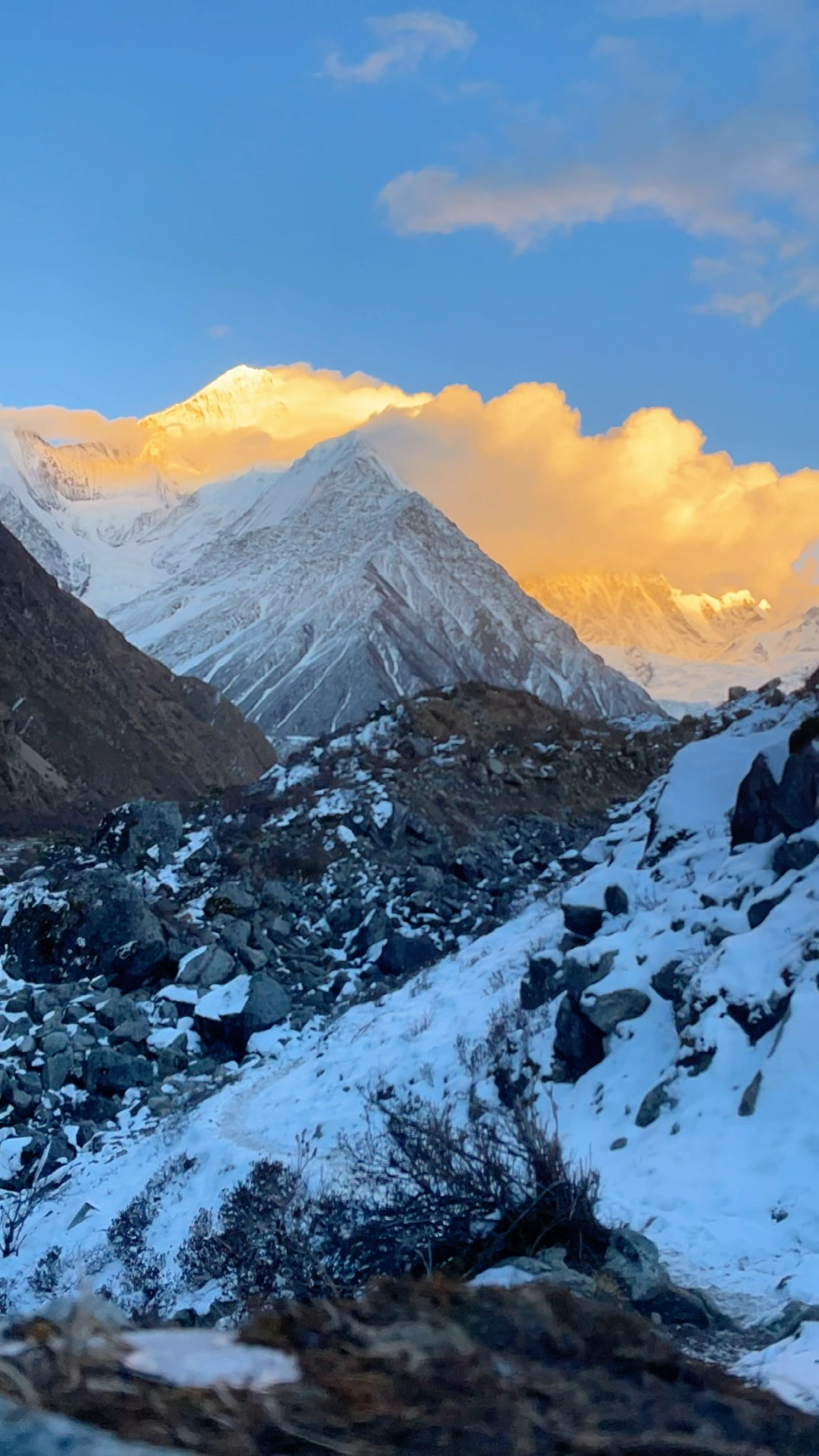 贡嘎雪山 