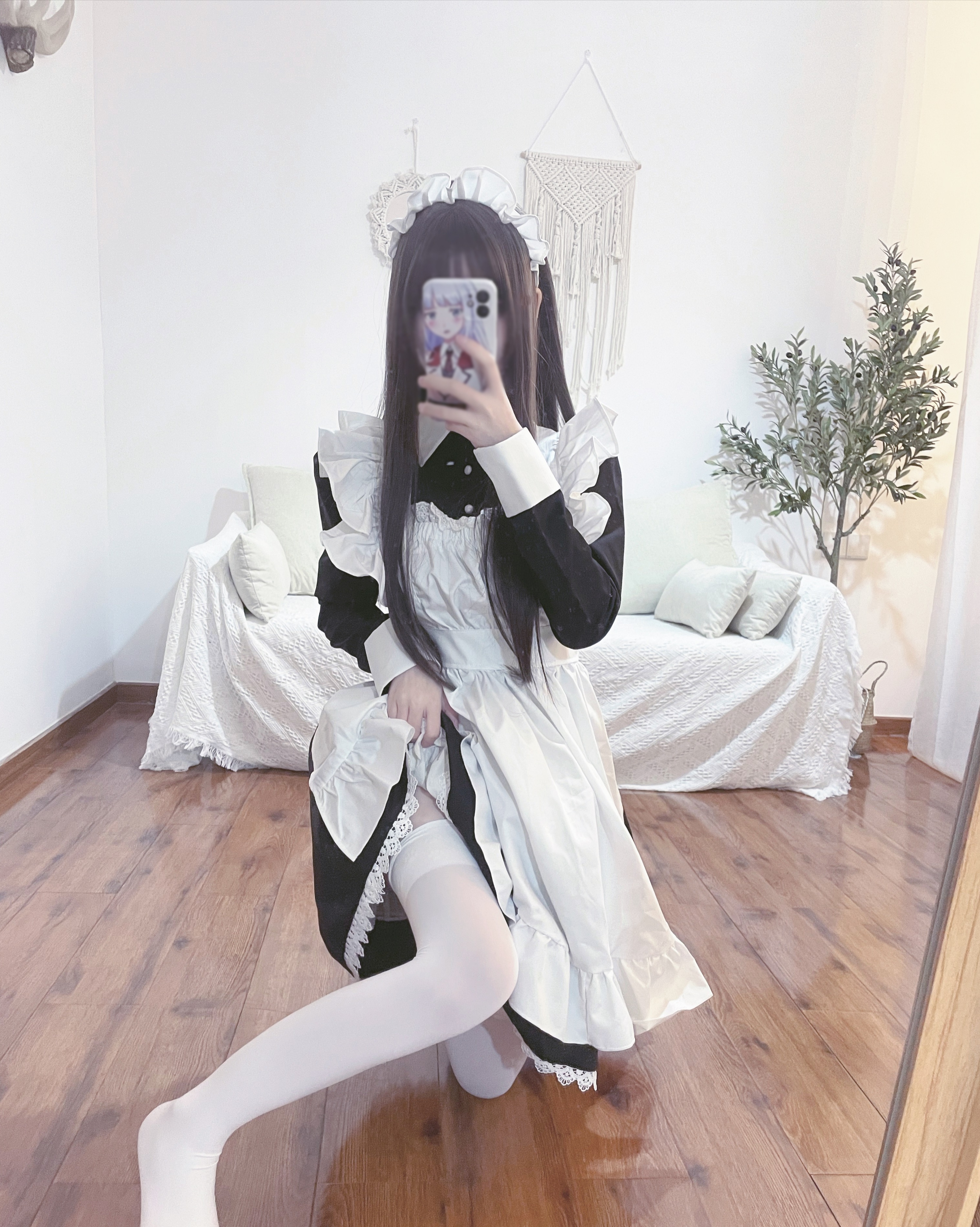 超可爱的"白丝"猫咪女仆,她叫一声主人,你舍得不答应她吗?