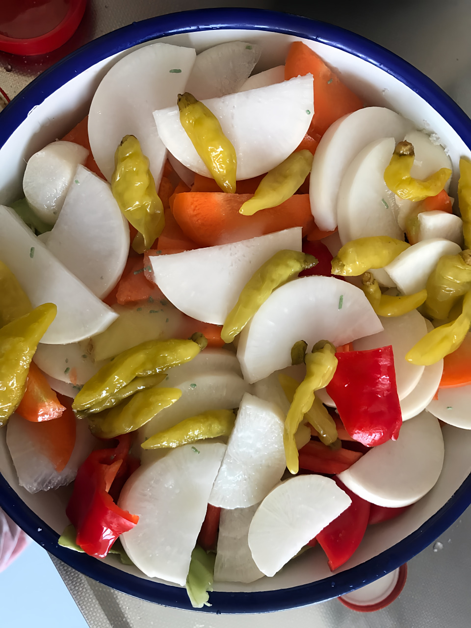 朝鲜族泡菜:一份传承与创新的美食文化  在中国朝鲜族泡菜是一道既传