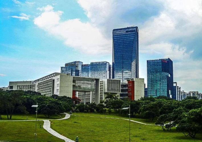 深圳大学医学部好不好?有什么特色?适合什么样的学生报考?