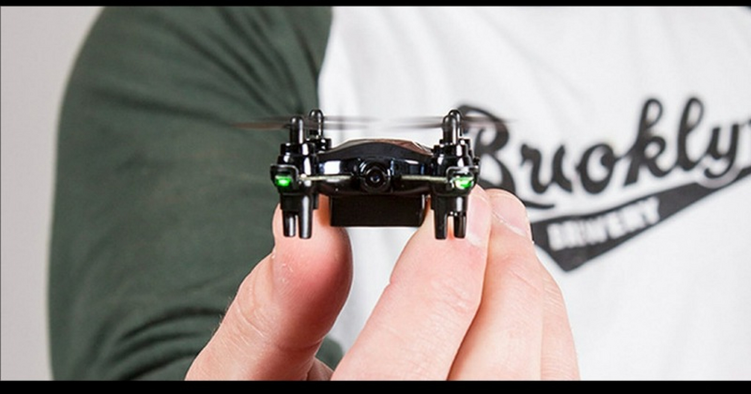 蜂鸟军用小型无人机图片