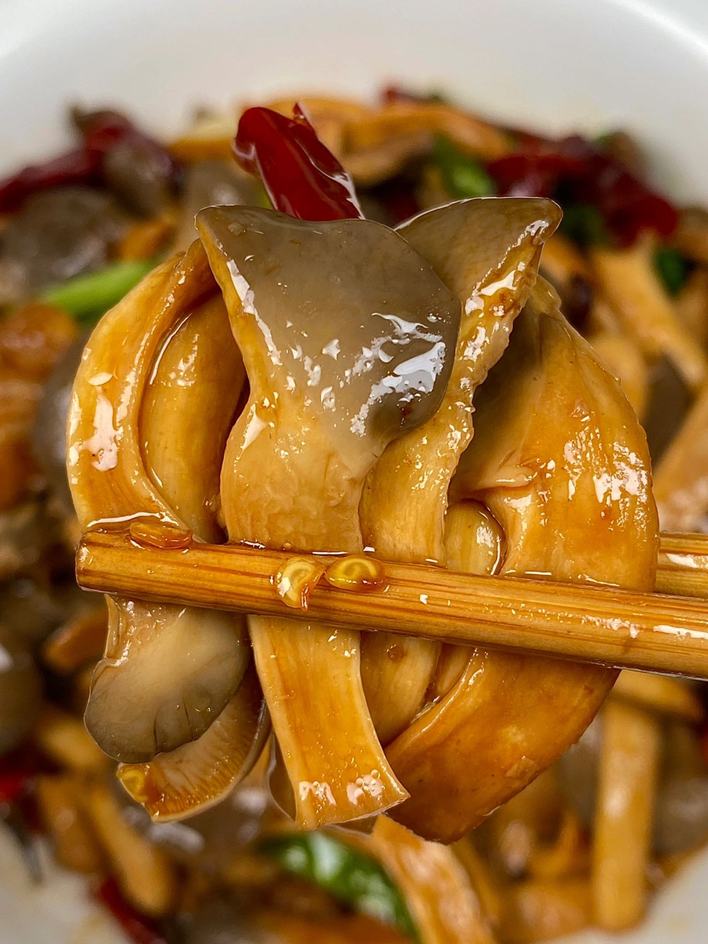 这盘蘑菇炒肉我可以炫三碗大米饭?真的香