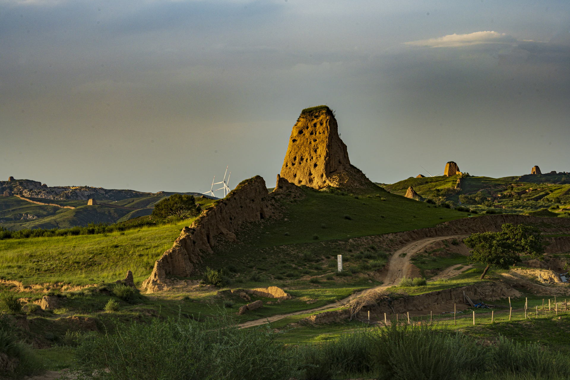 初秋自驾游山西右玉明代古堡,气势磅礴