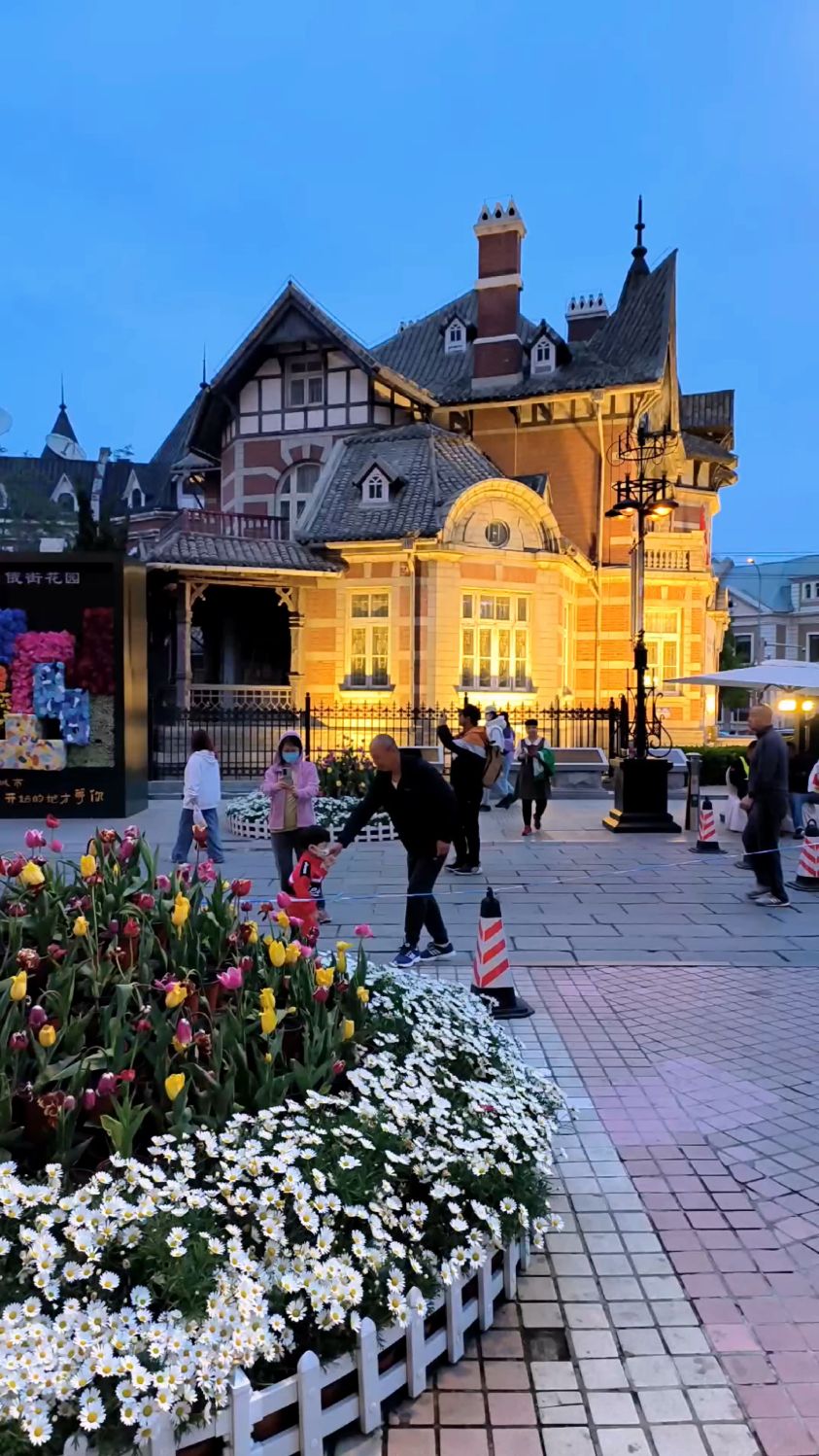 改造升级的大连俄罗斯风情街,热闹吧