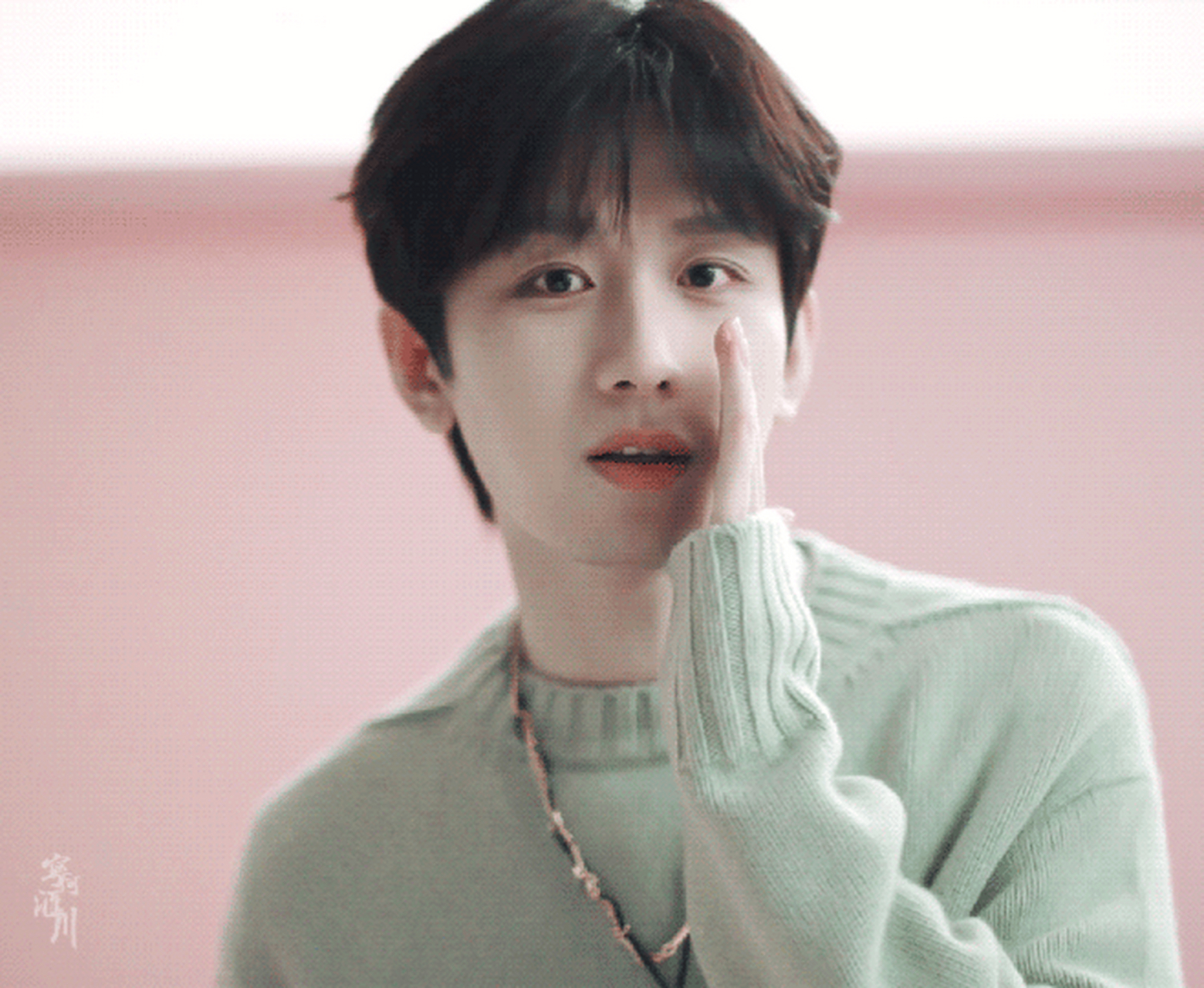 成毅浪凡新物料,又纯又苏的感觉……是温柔的大学