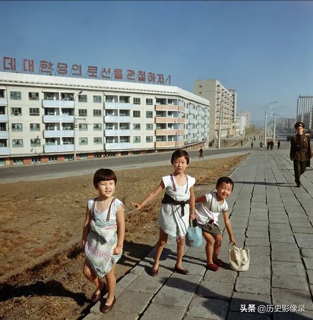 老照片:1971年朝鲜首都平壤,飞速发展的城市建设