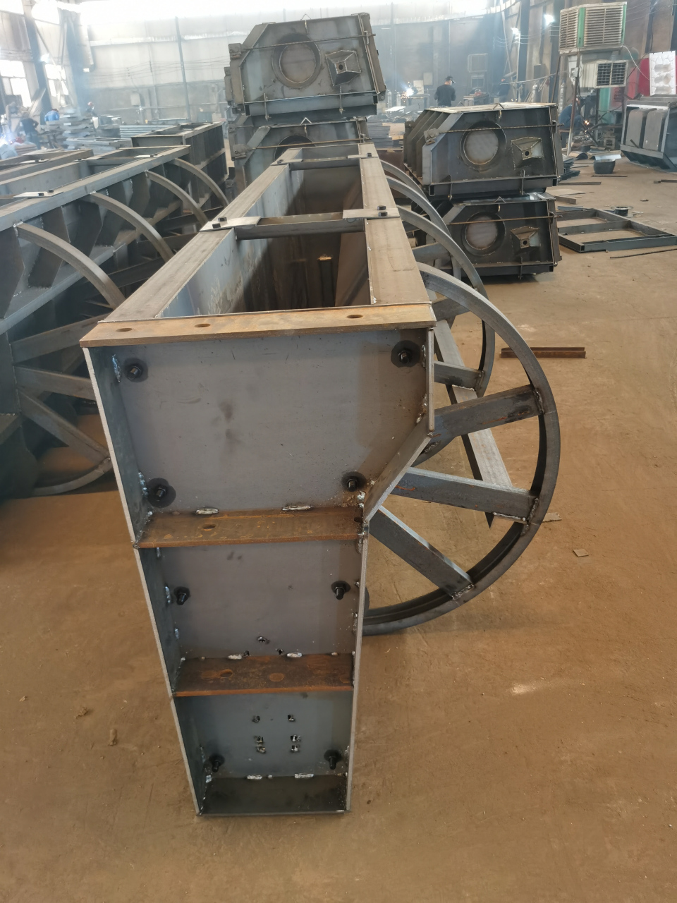 隔离墩模具 隔离墩钢模具 防撞隔离墩模具 防撞护栏模具 防撞墙模板