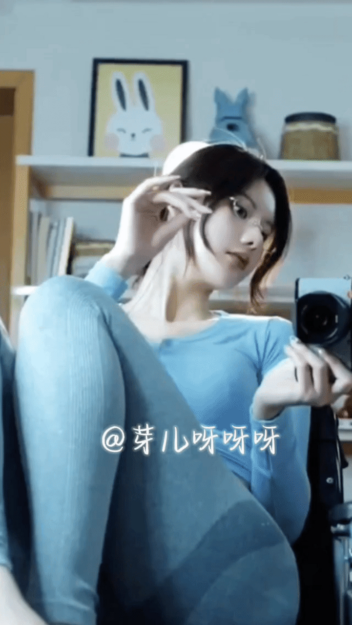 你们说的蓝衣战神是哪个啊?