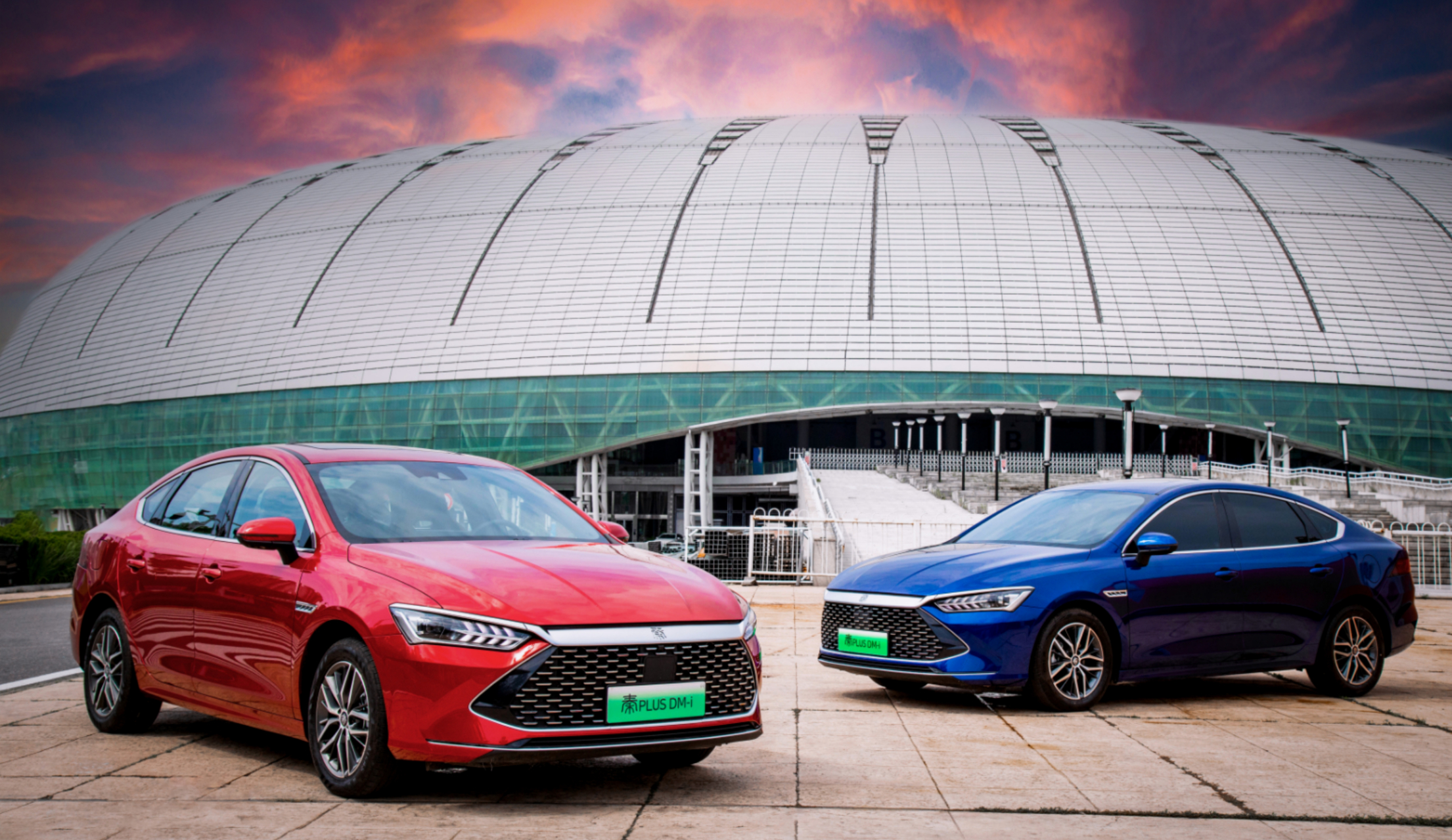 一辆车开5-8年,插电混动,油电混动,增程式,纯电动,燃油车之间的成本