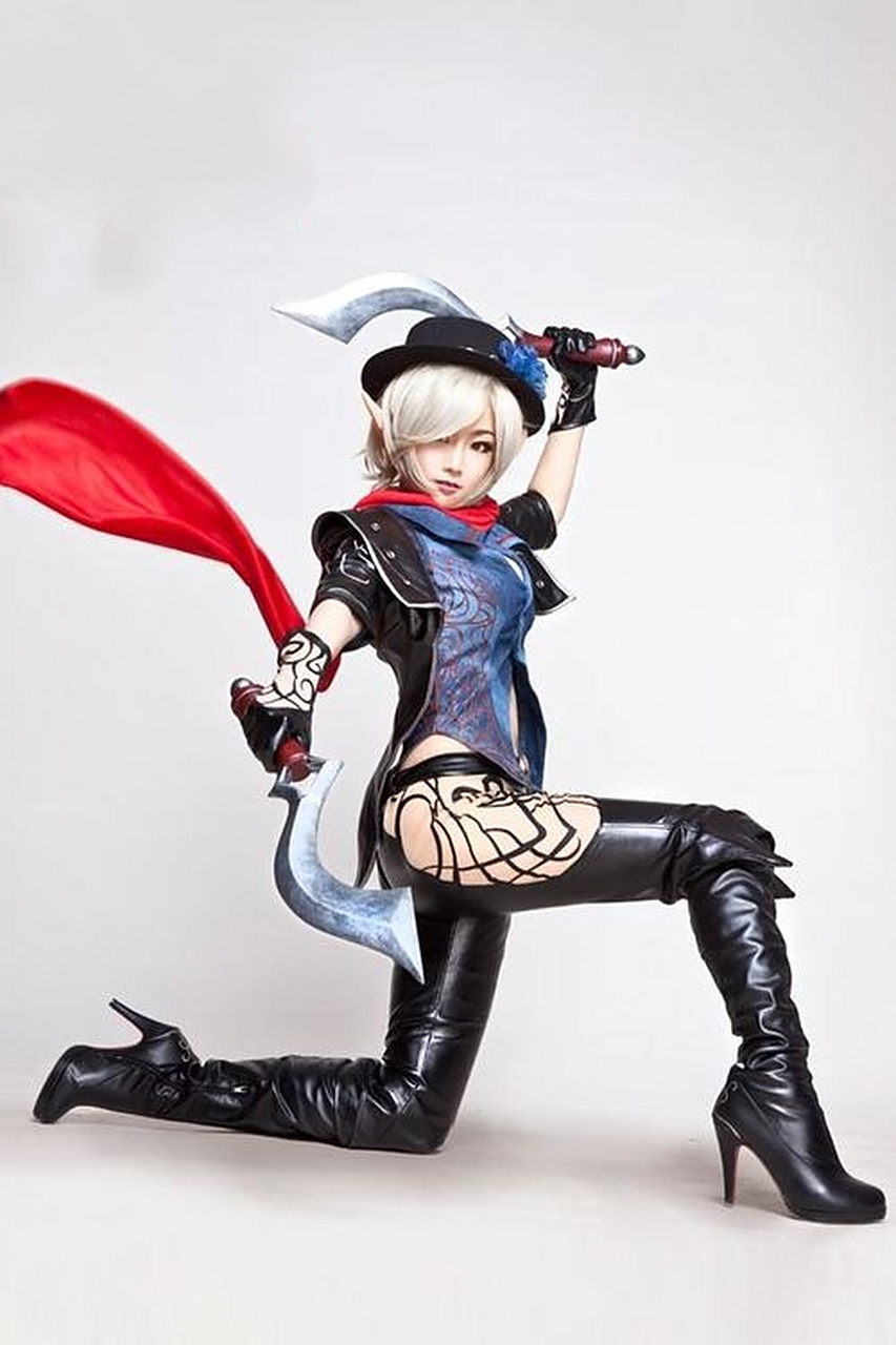 【地下城与勇士cosplay暗夜使者】 暗精灵为了隐藏维纳斯带给他们的