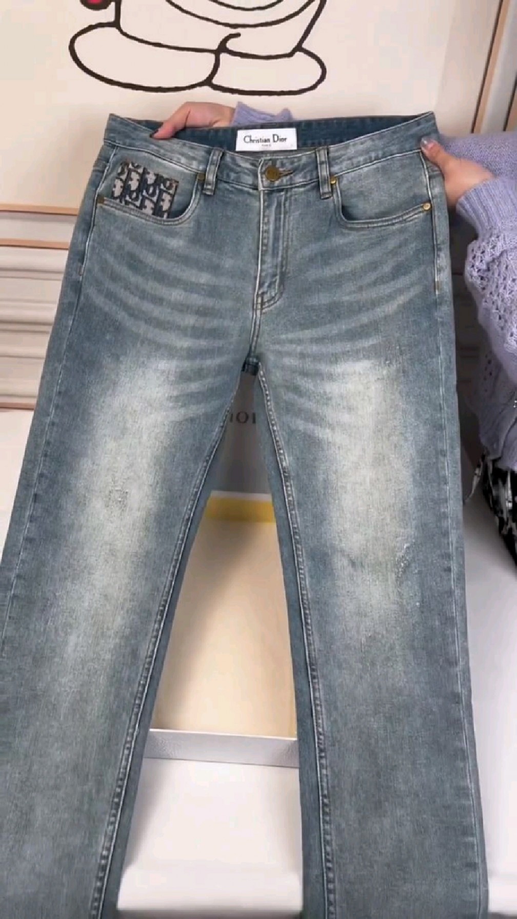 迪奥牛仔裤完美设计,潮男必备