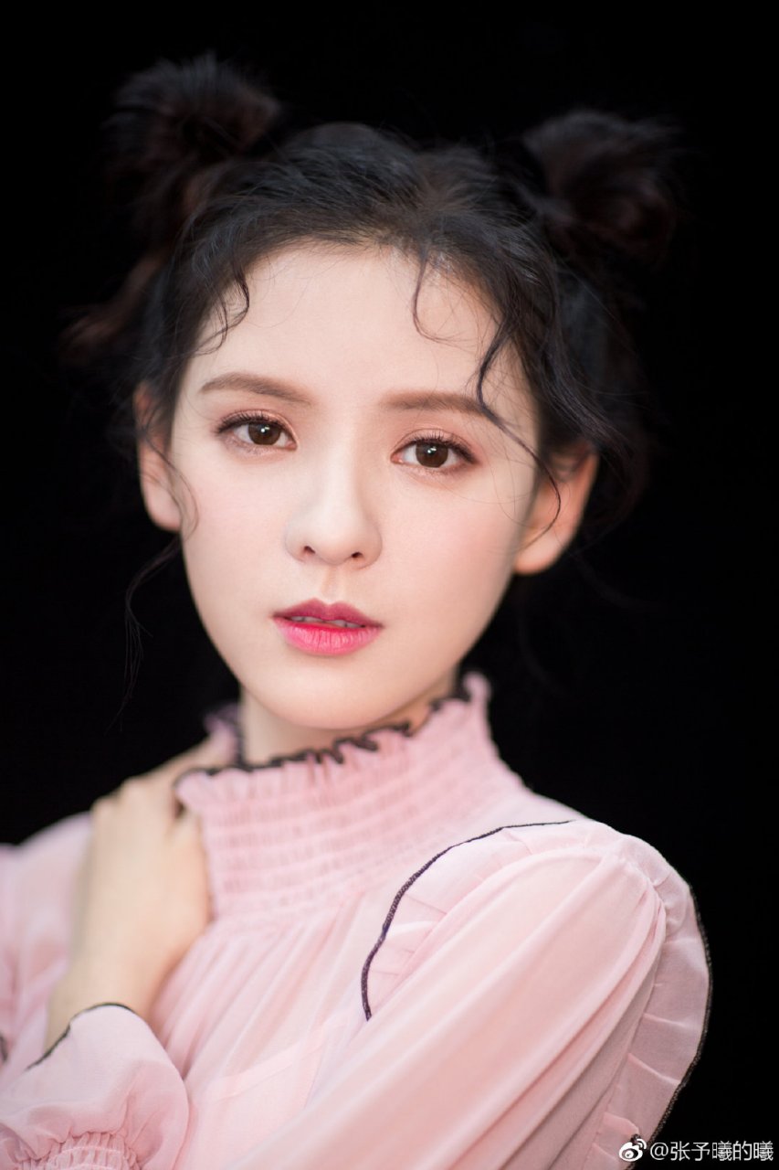 张予曦高清壁纸头像(十)[亲吻]