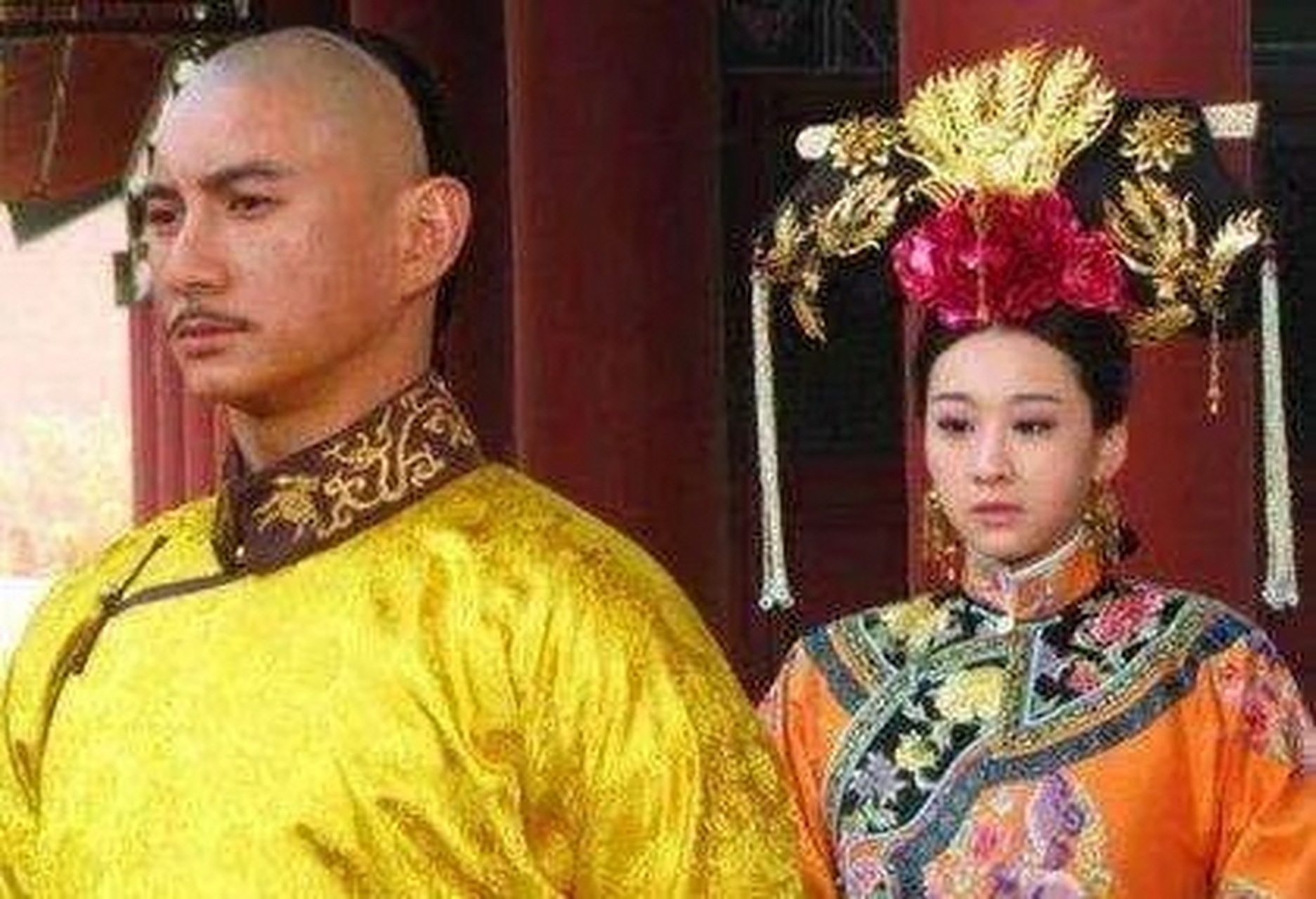 1972年固伦荣宪公主墓被发掘,在被盗过的墓穴中考古学家发现,公主的