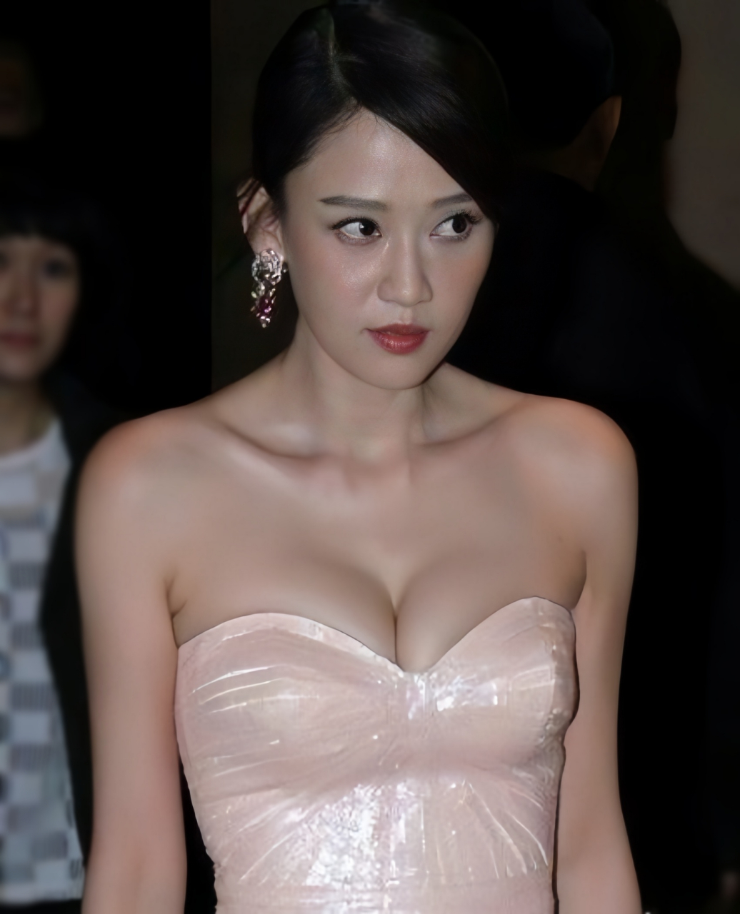 好美的陈乔恩,多年来没变样啊.