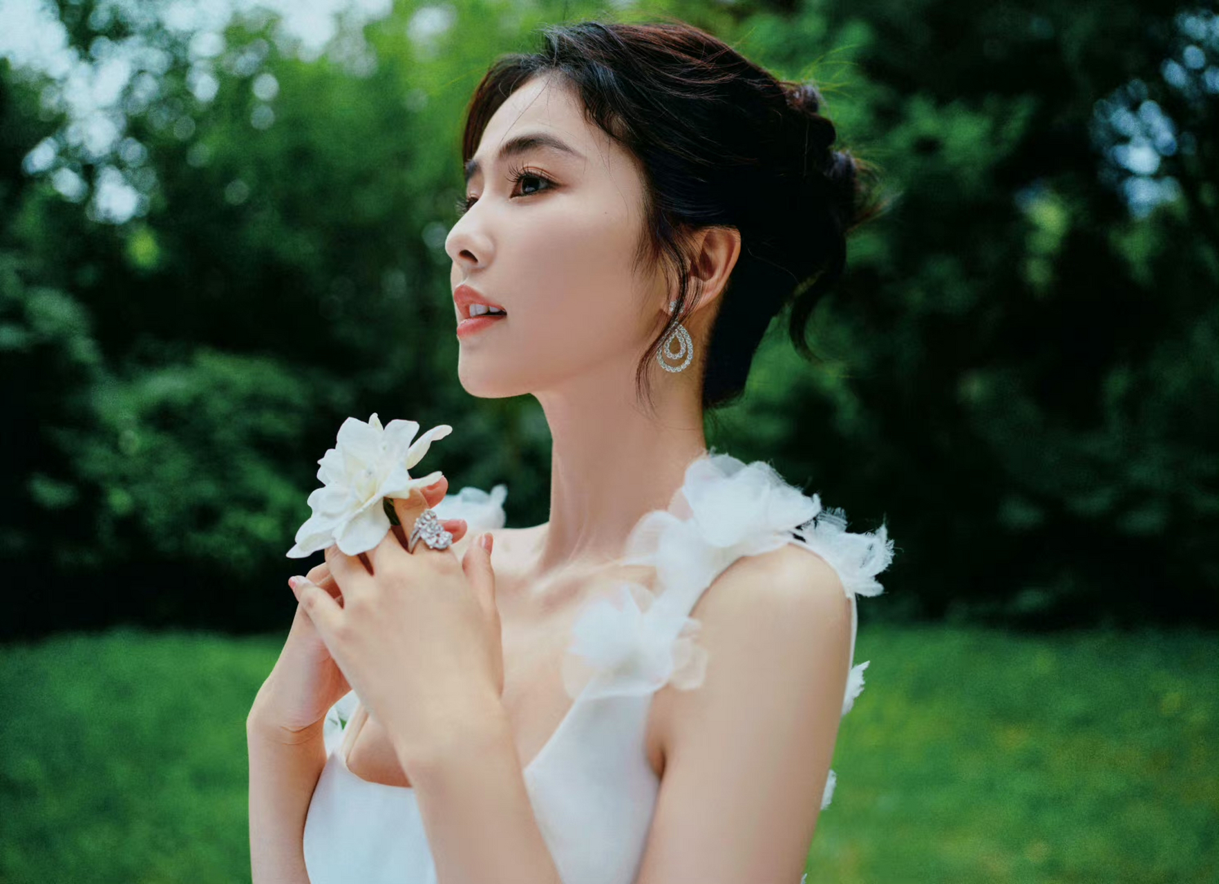 白鹿美照,这才是真正的纯天然美女!#养眼美女