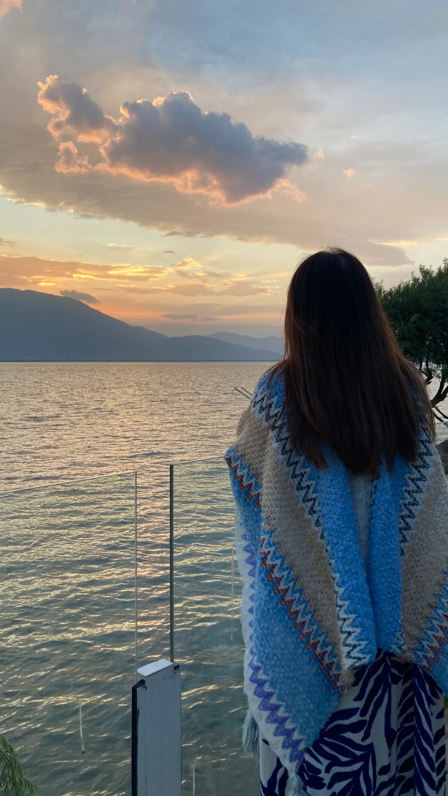 上个月公司领导提到了社保,问我要不要交,如果选择