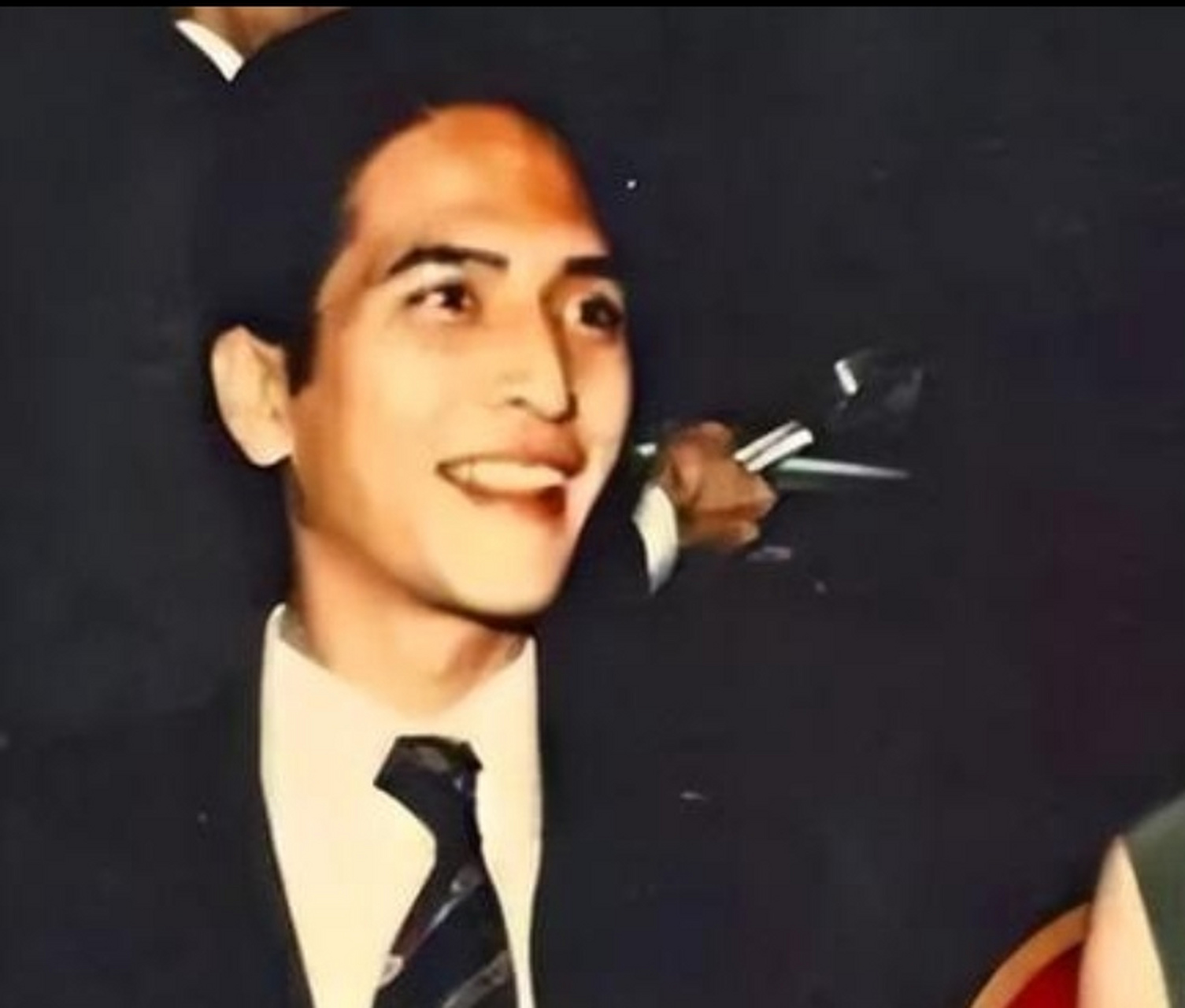 赌王最帅的儿子何猷光,离世的时候才32岁