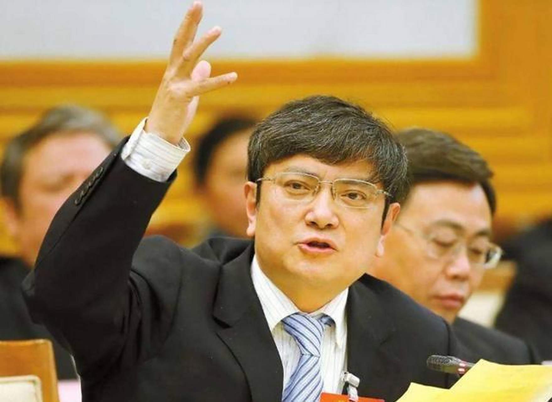 郑强教授是一位科学家,教