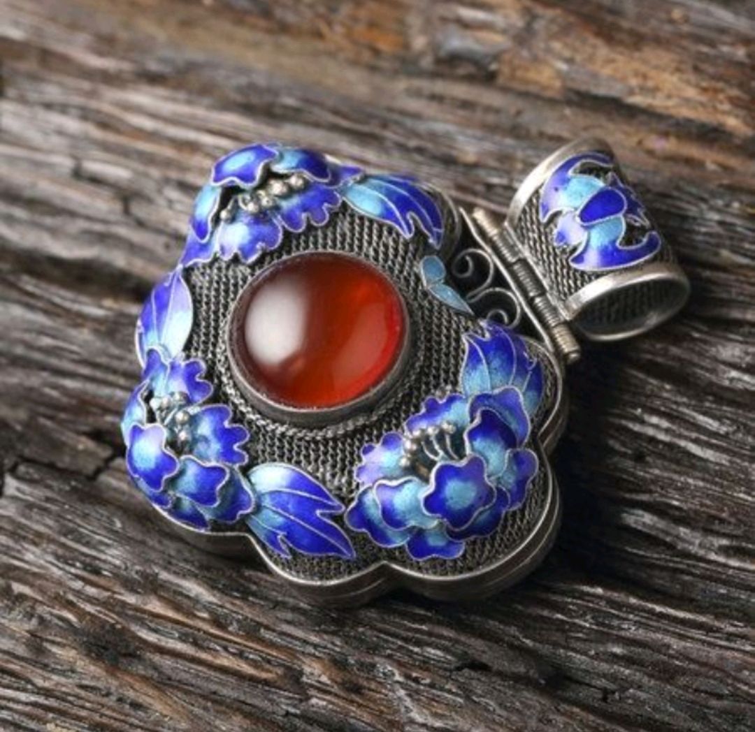 古代传统首饰工艺:烧蓝