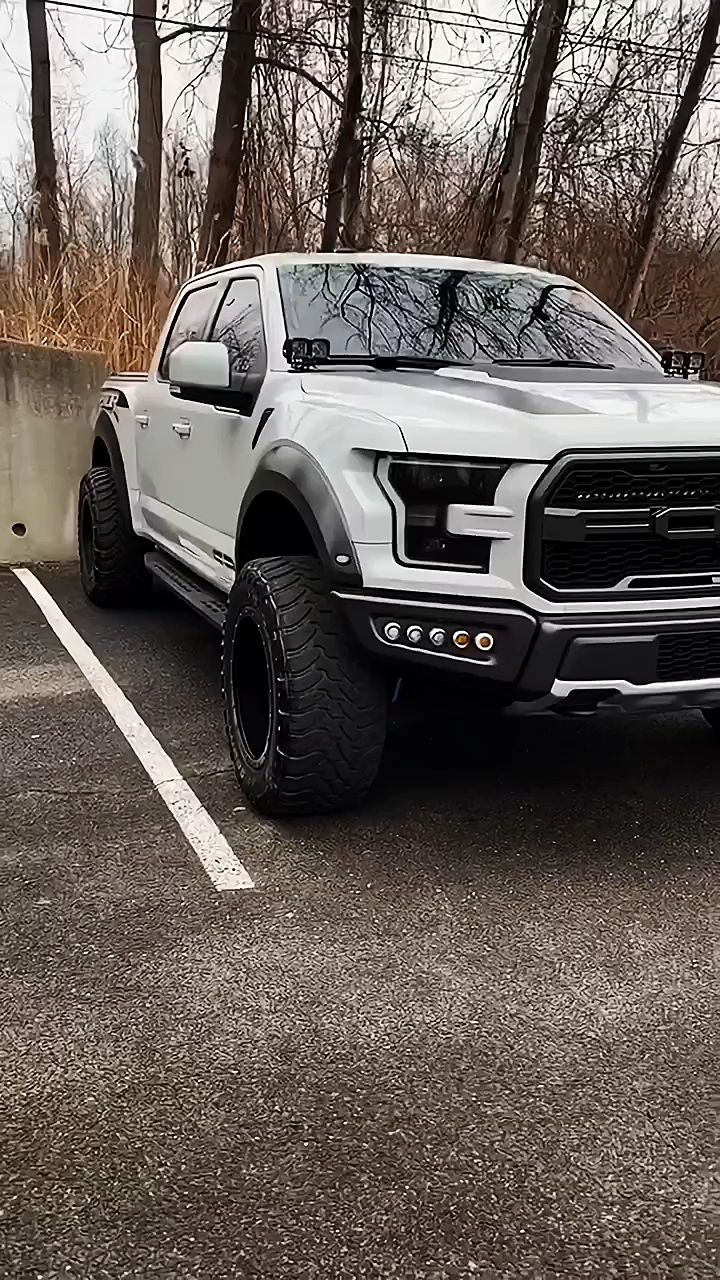 福特猛禽拥有越野性能的皮卡