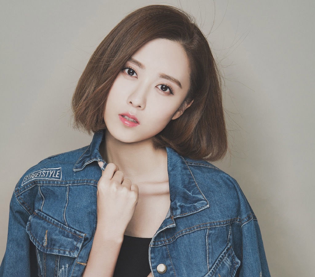 为什么许多人都喜欢美女演员曹斐然