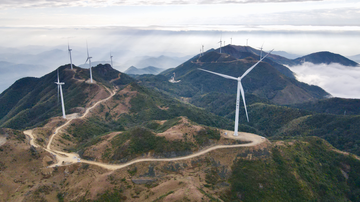 广东河源一座可开车上顶的风车山,美得一塌糊涂,露营超级酸爽