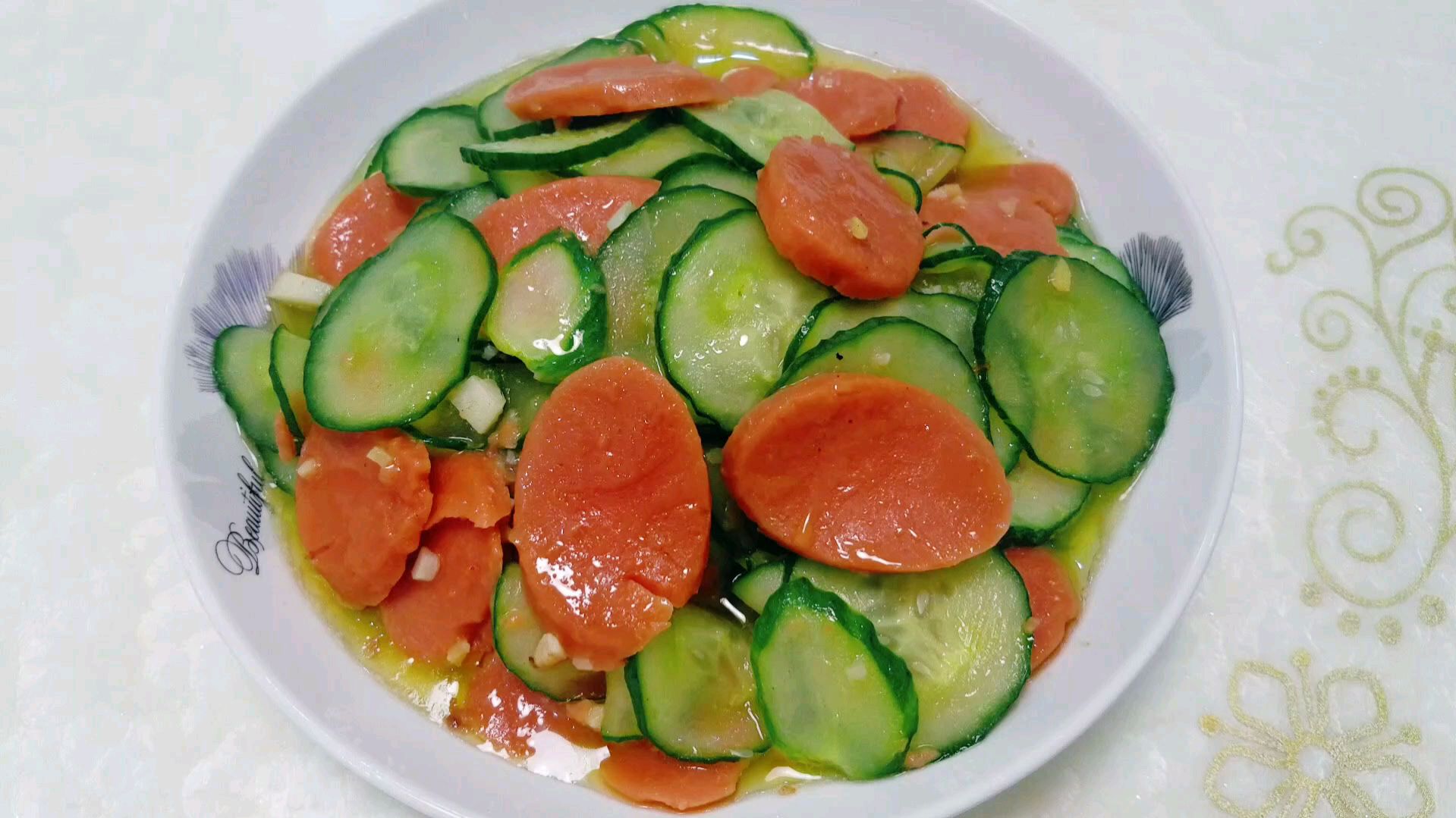 青瓜炒火腿厨房快手菜做法简单味道鲜美孩子们都喜欢吃