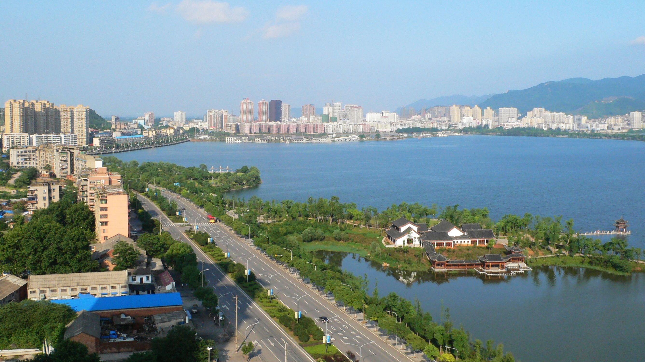 湖北黄石3所学校被终止办学,这是为什么?