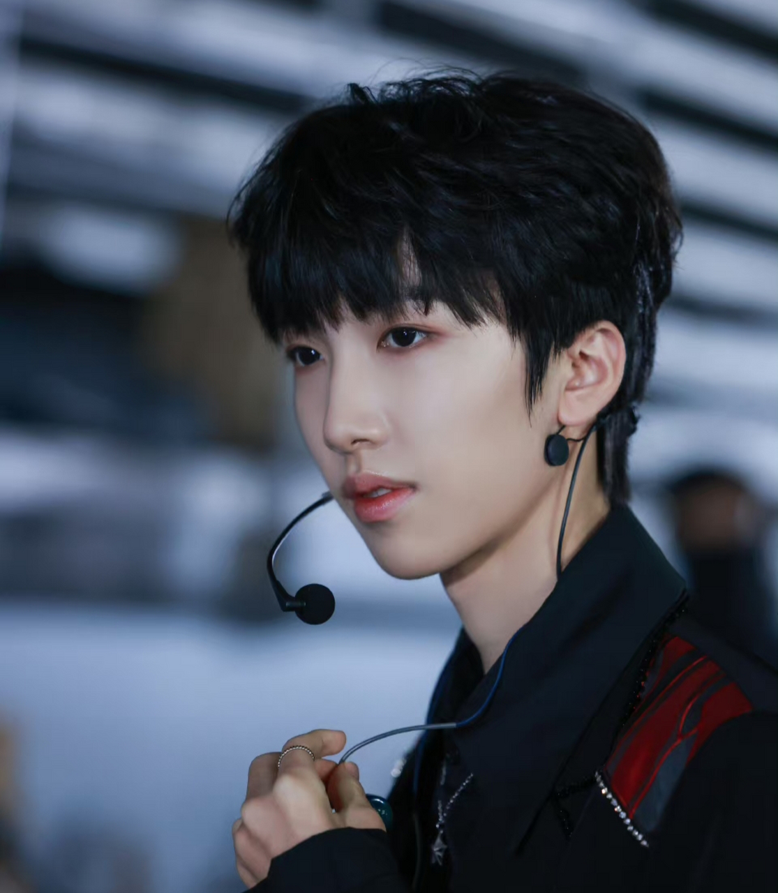 tf家族已经开了演唱会,一些成员的绝美舞台时刻被记录了下来,大家喜欢