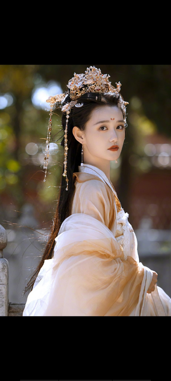 蒋依依高清壁纸头像(六)[温暖]