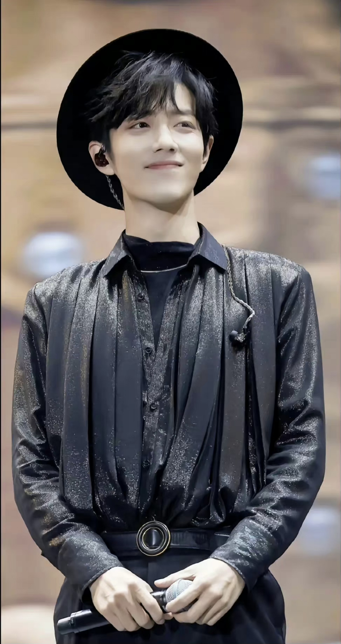 这就是那个挂了热搜三天的笑～#肖战# #陈情令