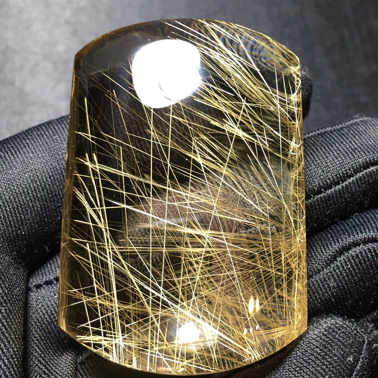 天然钛晶发晶平安无事牌吊坠 ,晶体干净,钛晶颜色金黄 纯天然无优化