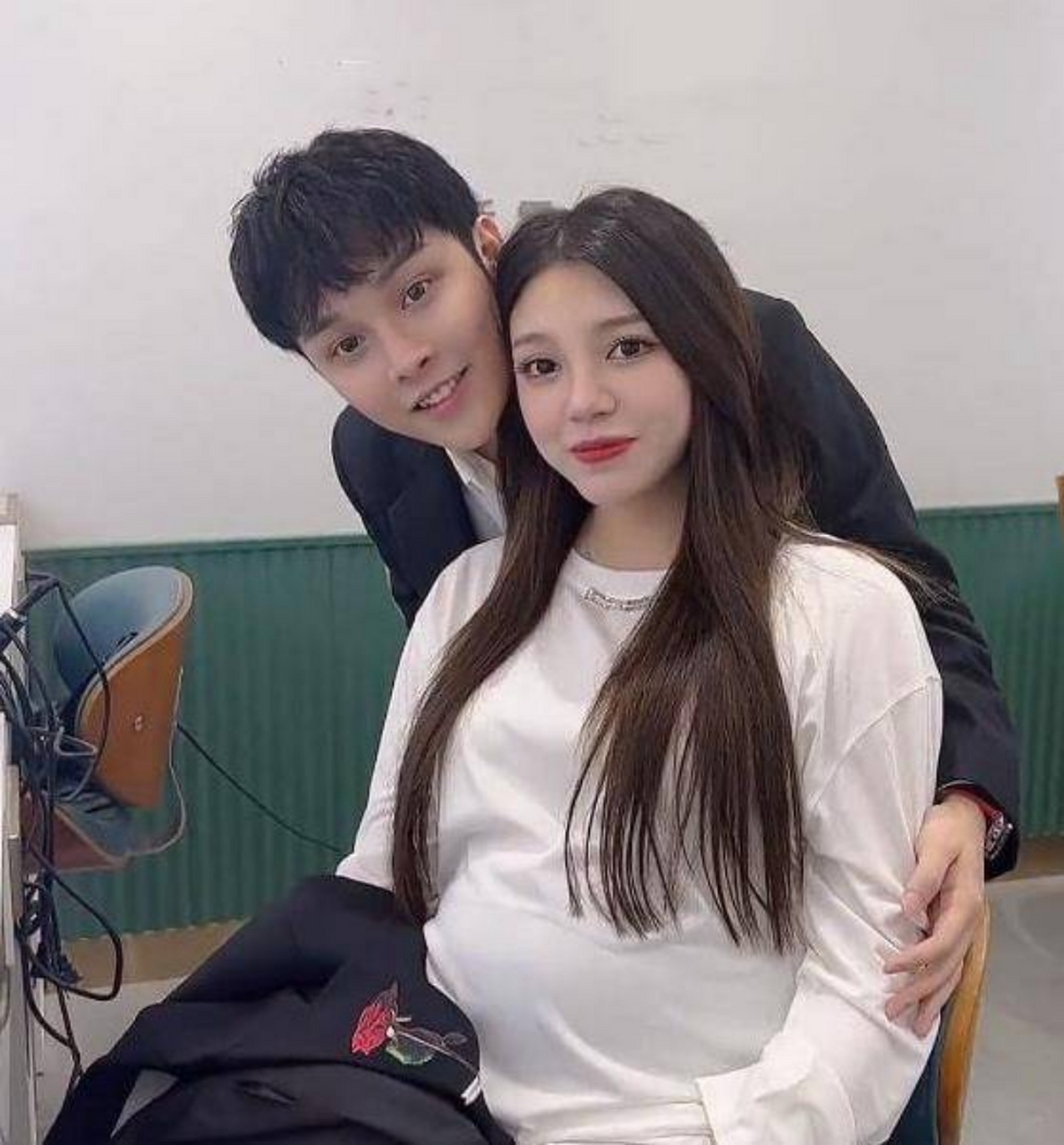 小猪先生 兜儿# 曾经的伴娘如今已经成为新郎的新娘,婚后还为新郎还