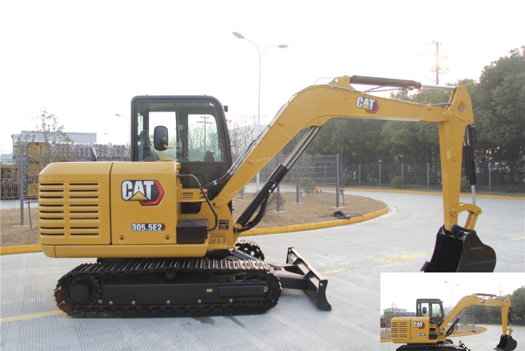 卡特彼勒挖掘机