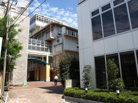日出高校  