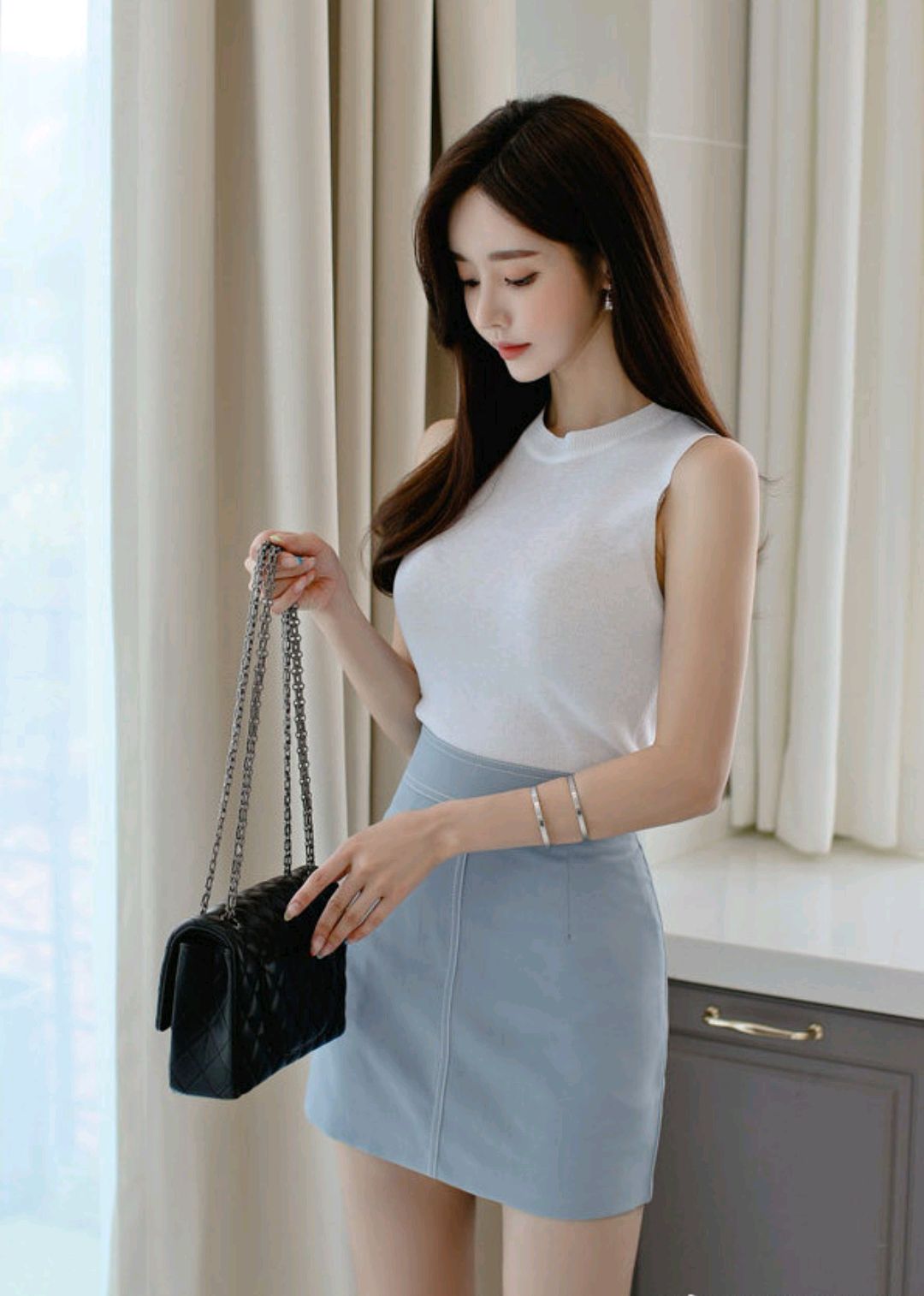 孙允珠美图欣赏:第1100期,月影湛蓝职业叠领青春喇叭裙