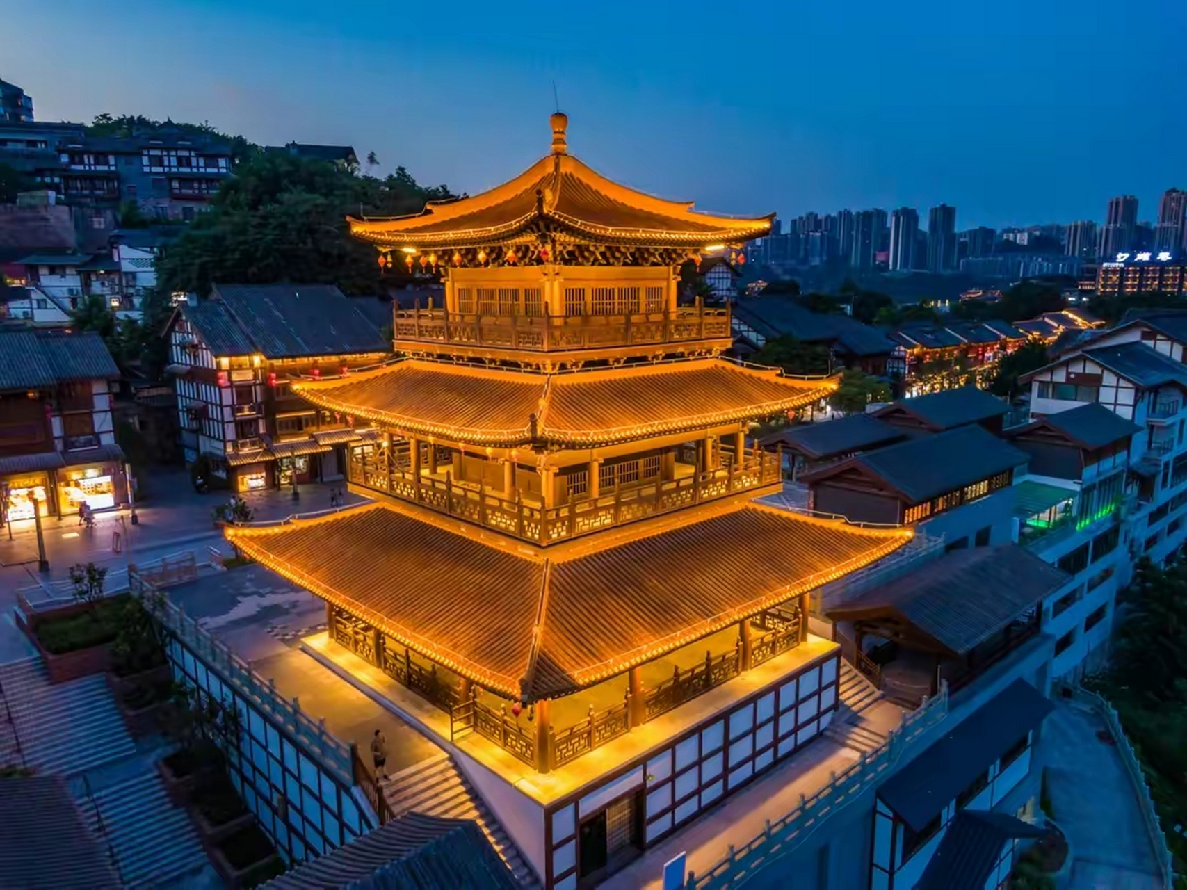 山城不打烊# 重庆磁器口夜景,确实很美.