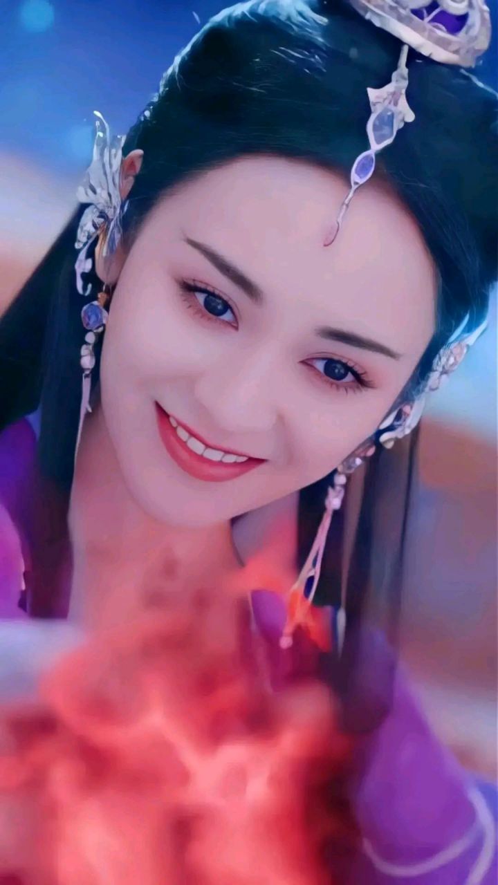 美女壁纸～王一菲,穗禾,姒婴  #百度仲夏打卡挑战赛##6月打卡挑战赛