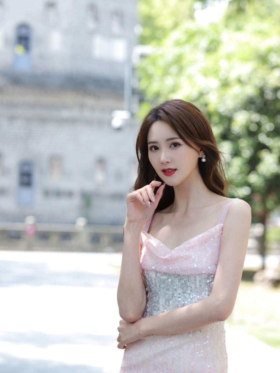 李丹儿,她是主持界的颜值天花板,新一代的央视女神!