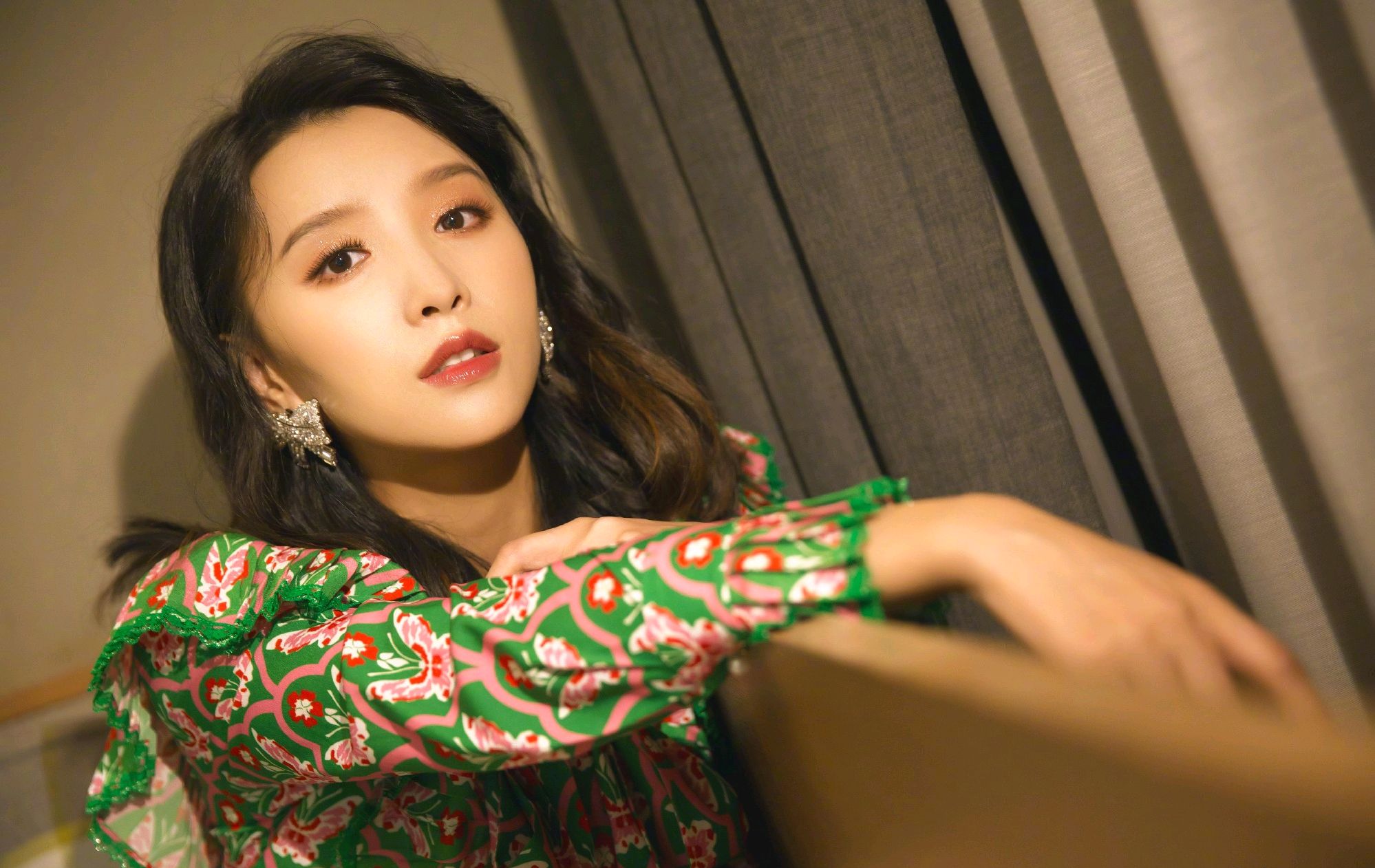 明星写真美图|张杨果而