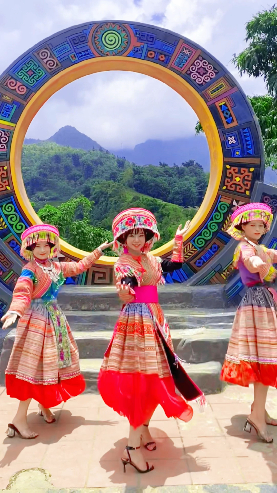 越南苗族姑娘太漂亮了