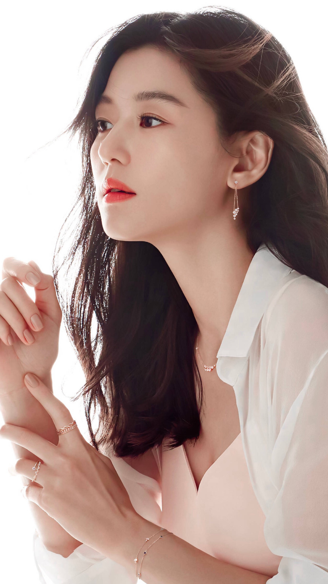 韩国女神全智贤写真,这颜值气质太美了,你觉得怎么样