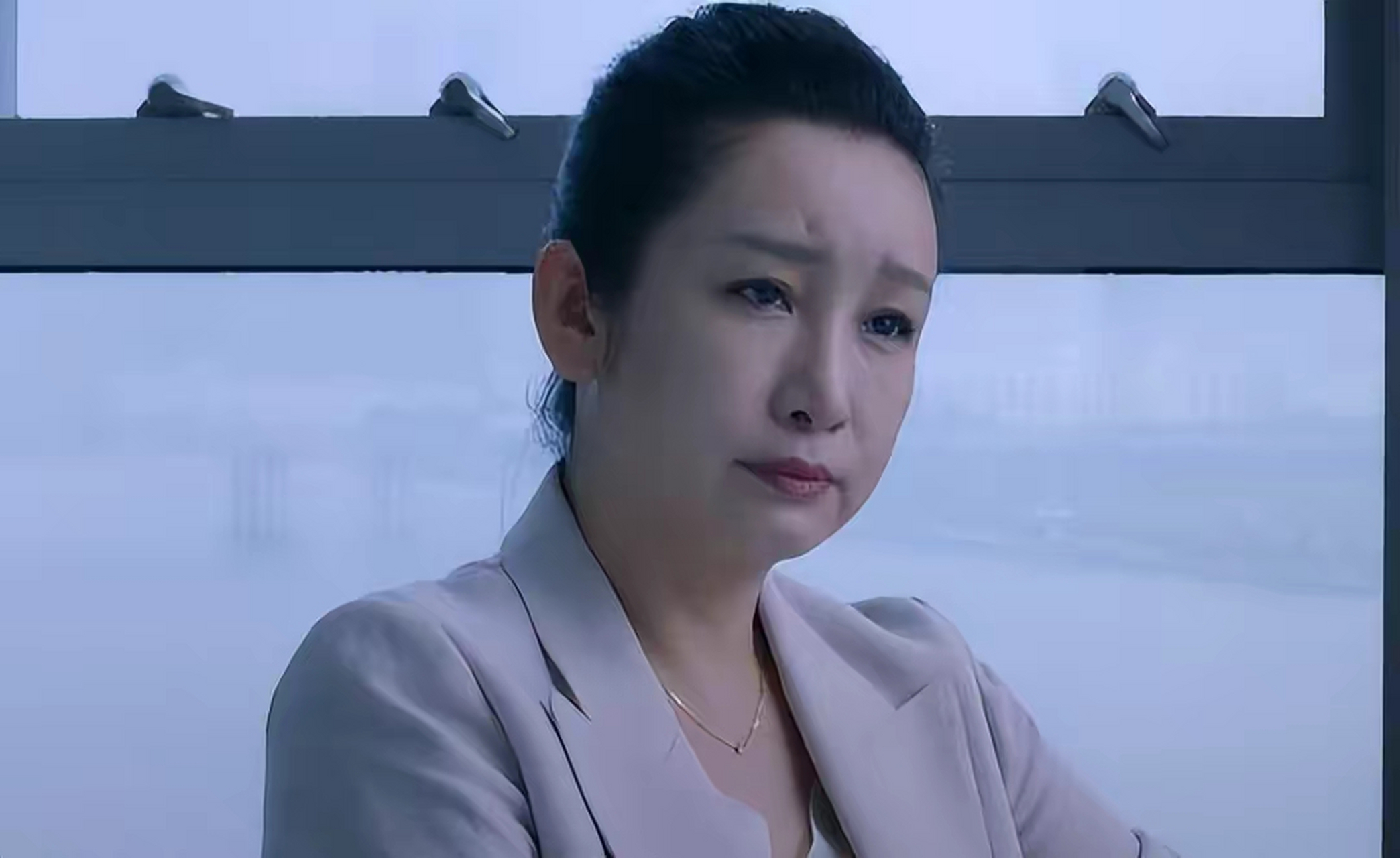 《青春之城》开播,没想到剧情影响力倒不怎么大,秦海璐整容的质疑是