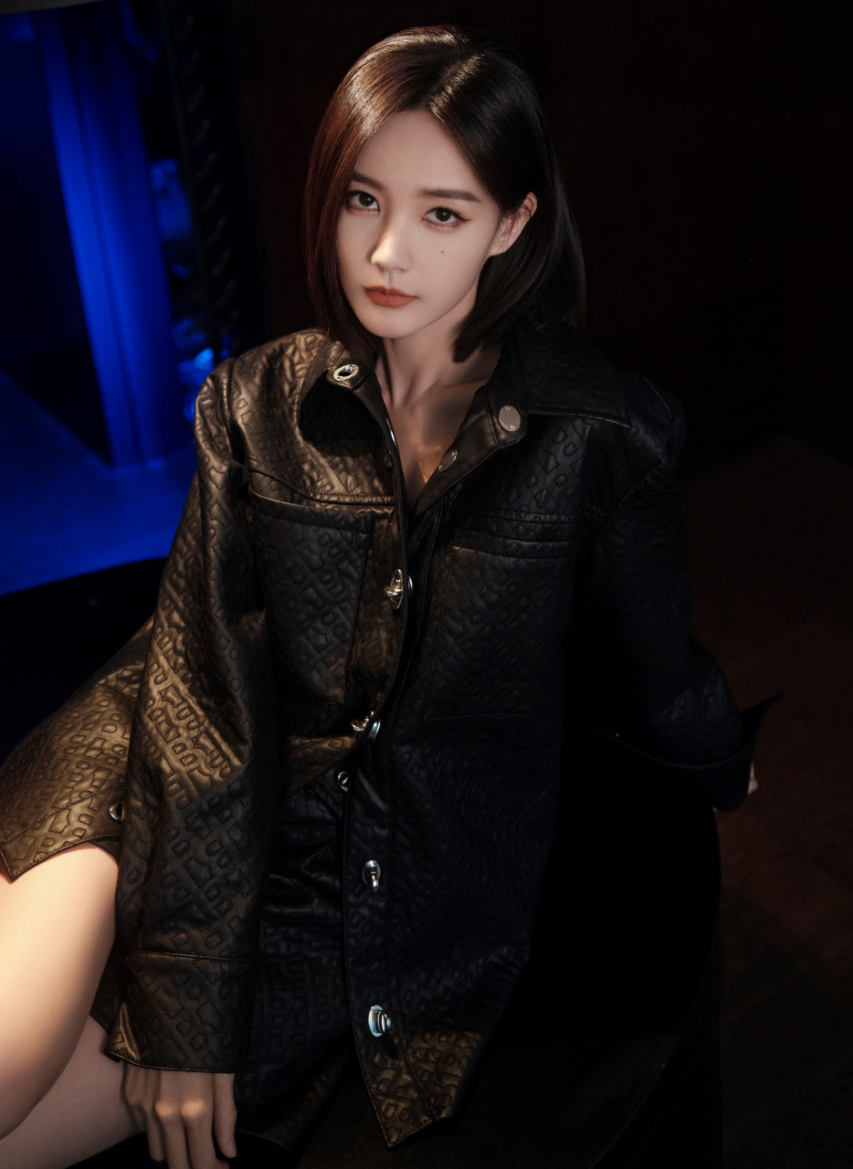 李一桐 秀美腿,这腿真是美绝了